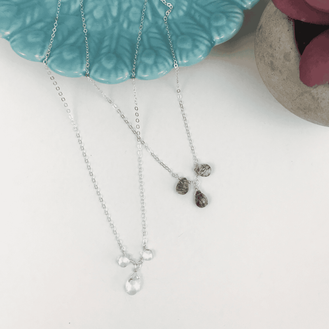 Dainty Minimal Necklace Quartz 